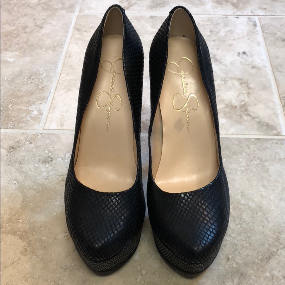 Jessica Simpson Waleo heel.